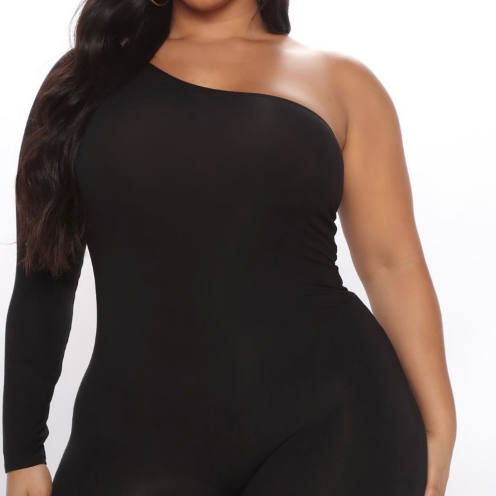 Fashion nova off the shoulder jumpsuit